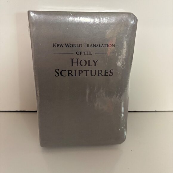 New World Translation of the Holy Scriptures Silver Soft Cover Sealed - Picture 1 of 8